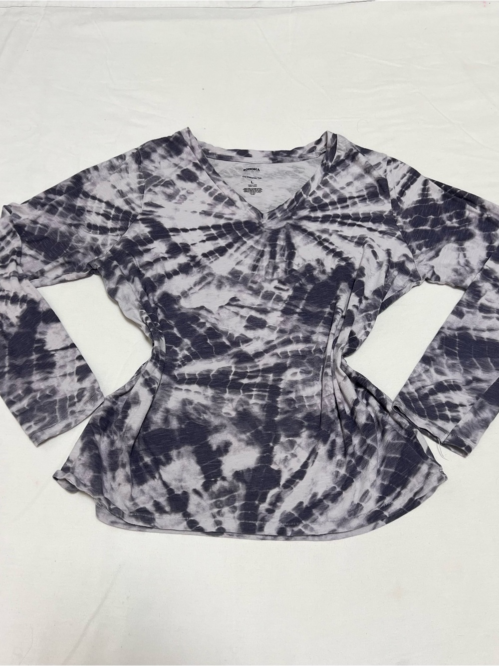 Sonoma Black & White Tie-Dye V-Neck Long Sleeve Top